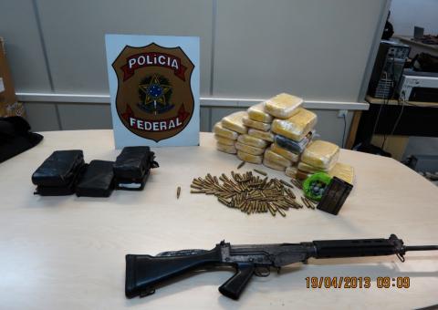 Polícia Federal apreende drogas e fuzil  em poder de traficantes no Amazonas